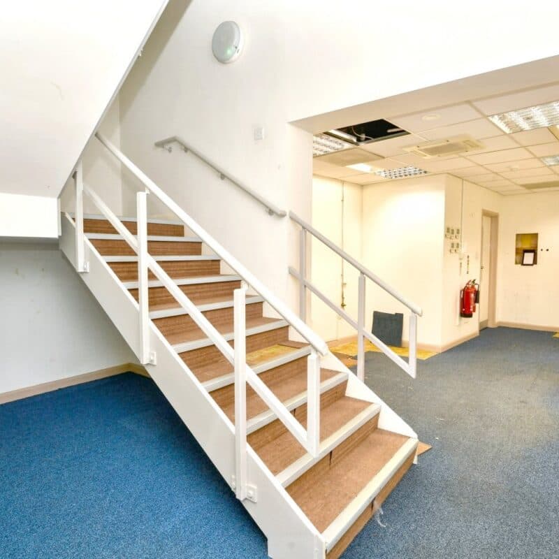 Market Place, Retford, DN22 6HB — gallery image 9