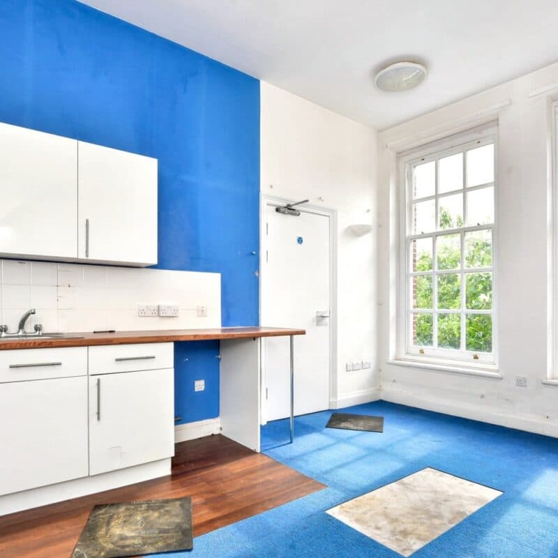 Market Place, Retford, DN22 6HB — gallery image 12