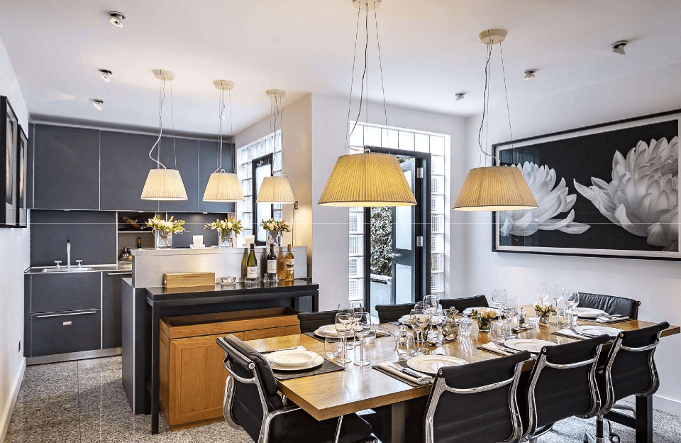 Curzon Street, Mayfair, W1J — gallery image 1